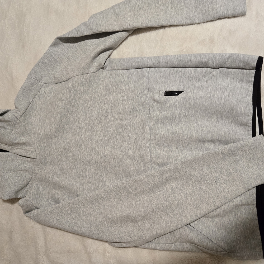 Men's Gray Sweater